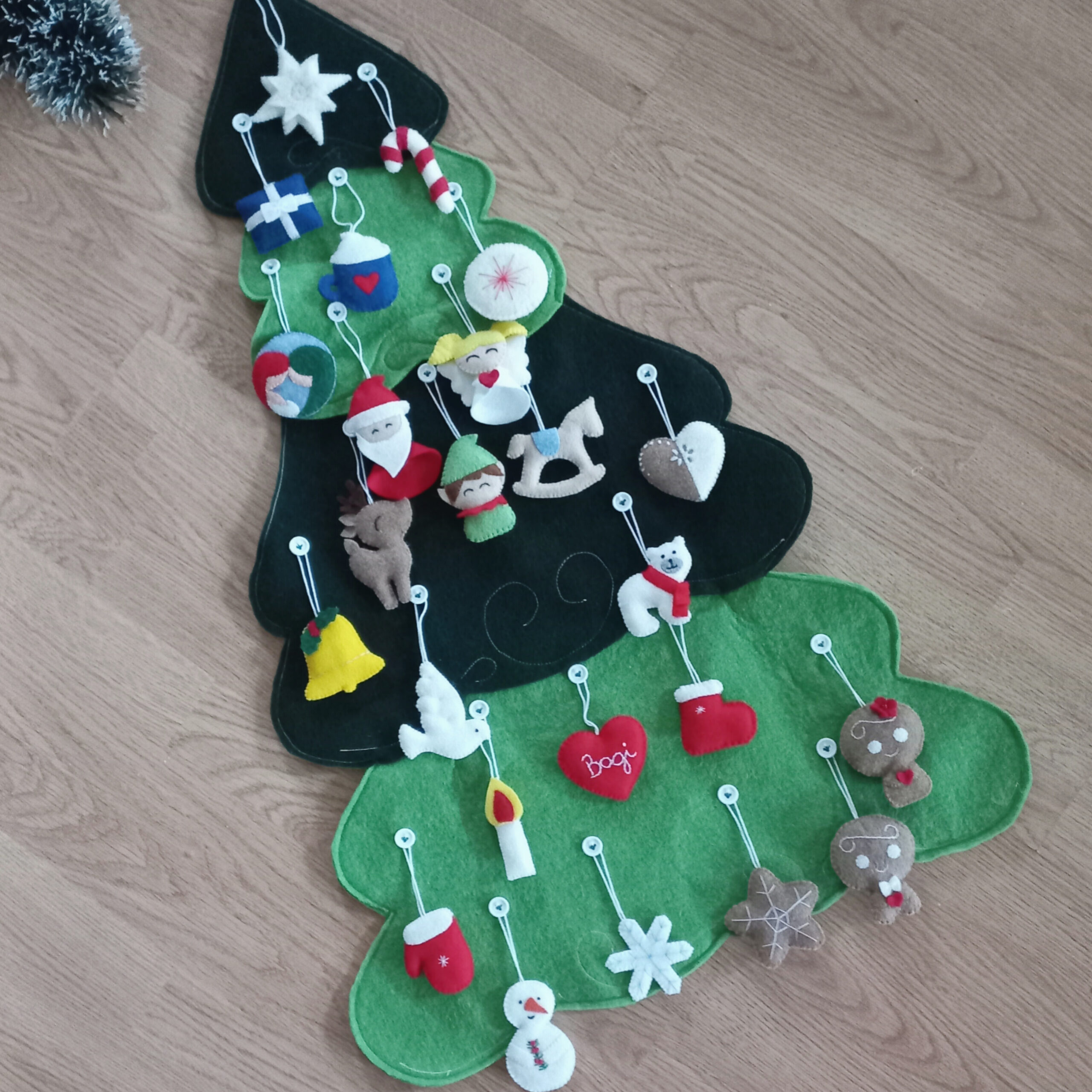 Fenyőfás adventi naptár